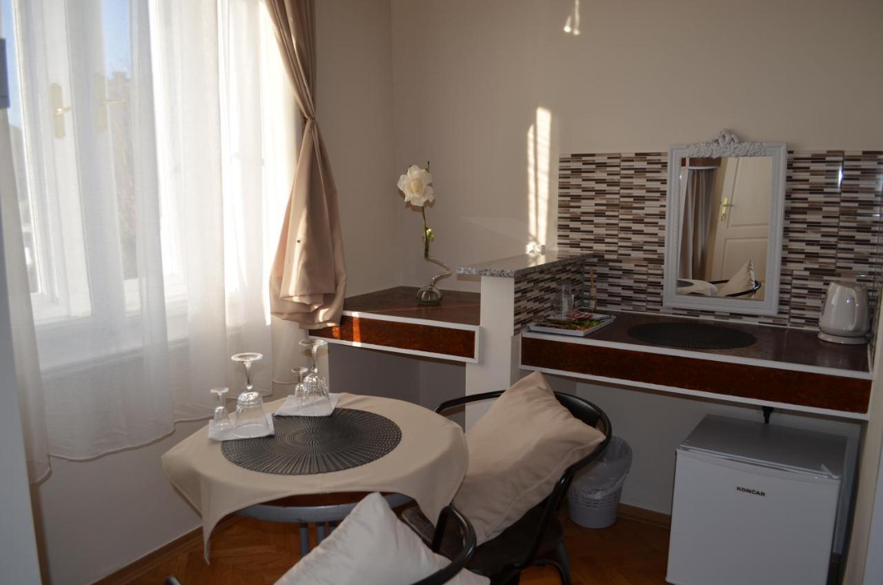 Rooms & Apartments Infinity Рієка Екстер'єр фото