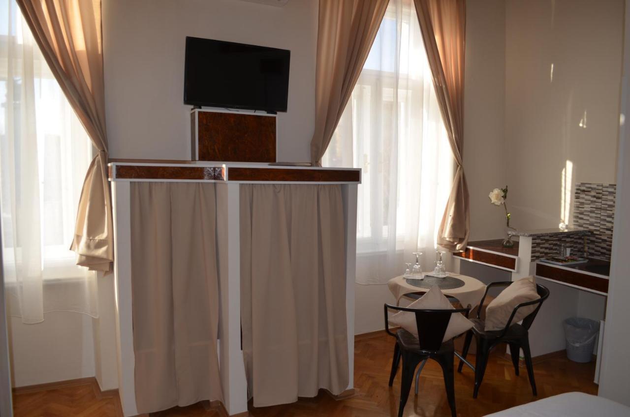 Rooms & Apartments Infinity Рієка Екстер'єр фото